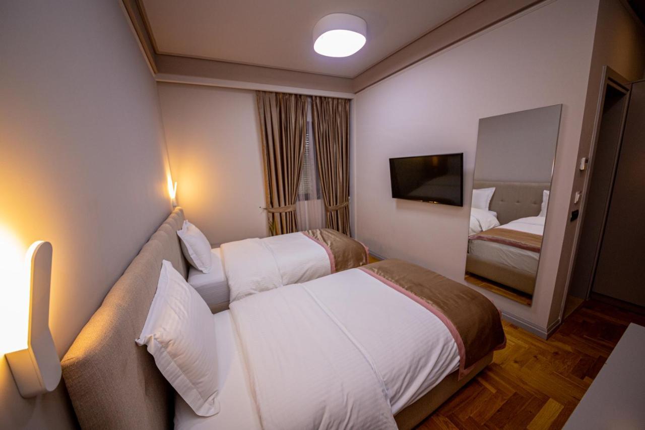 Center Hotel